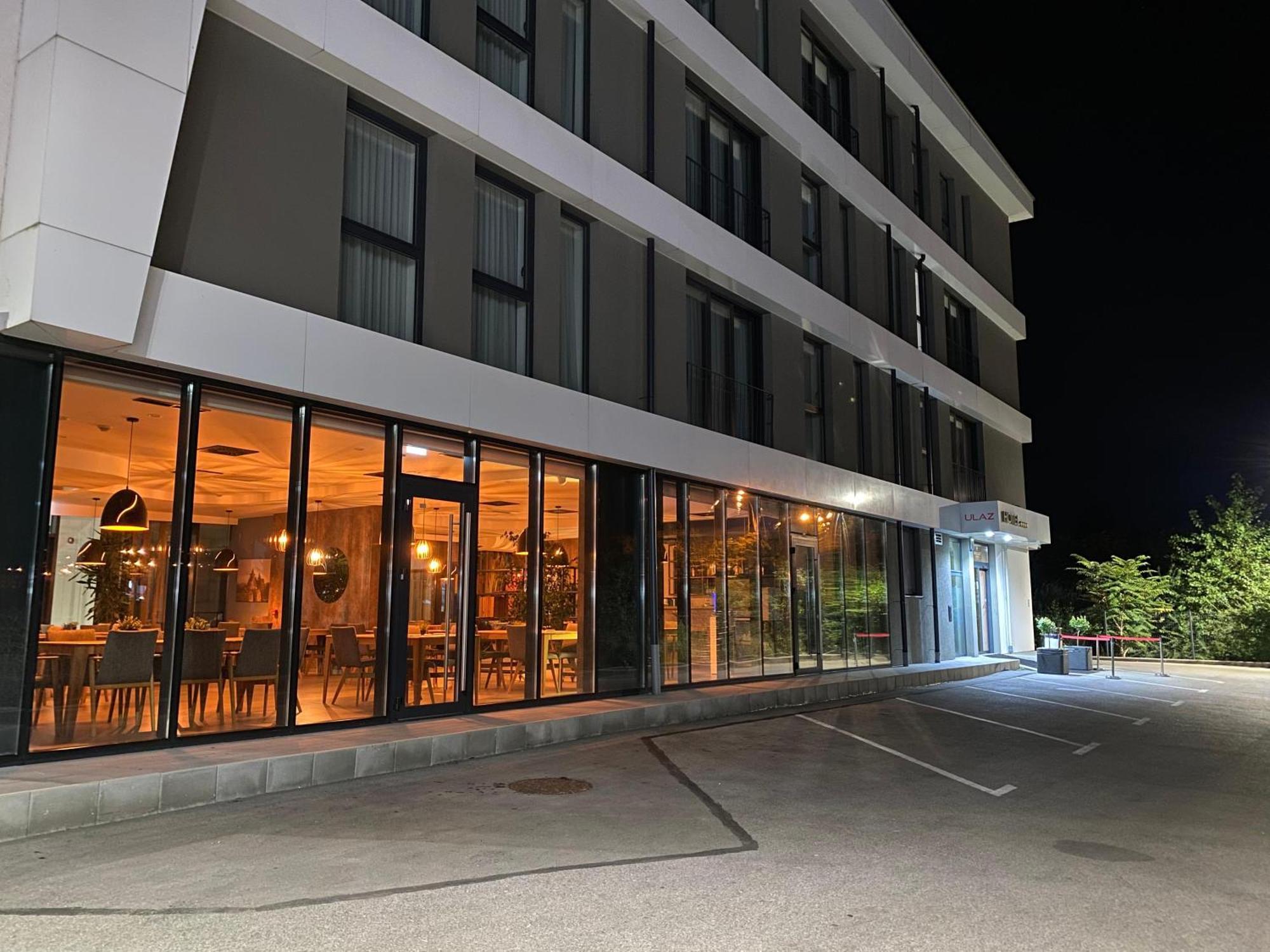 Hotel Gold Jet Bihać Exterior foto