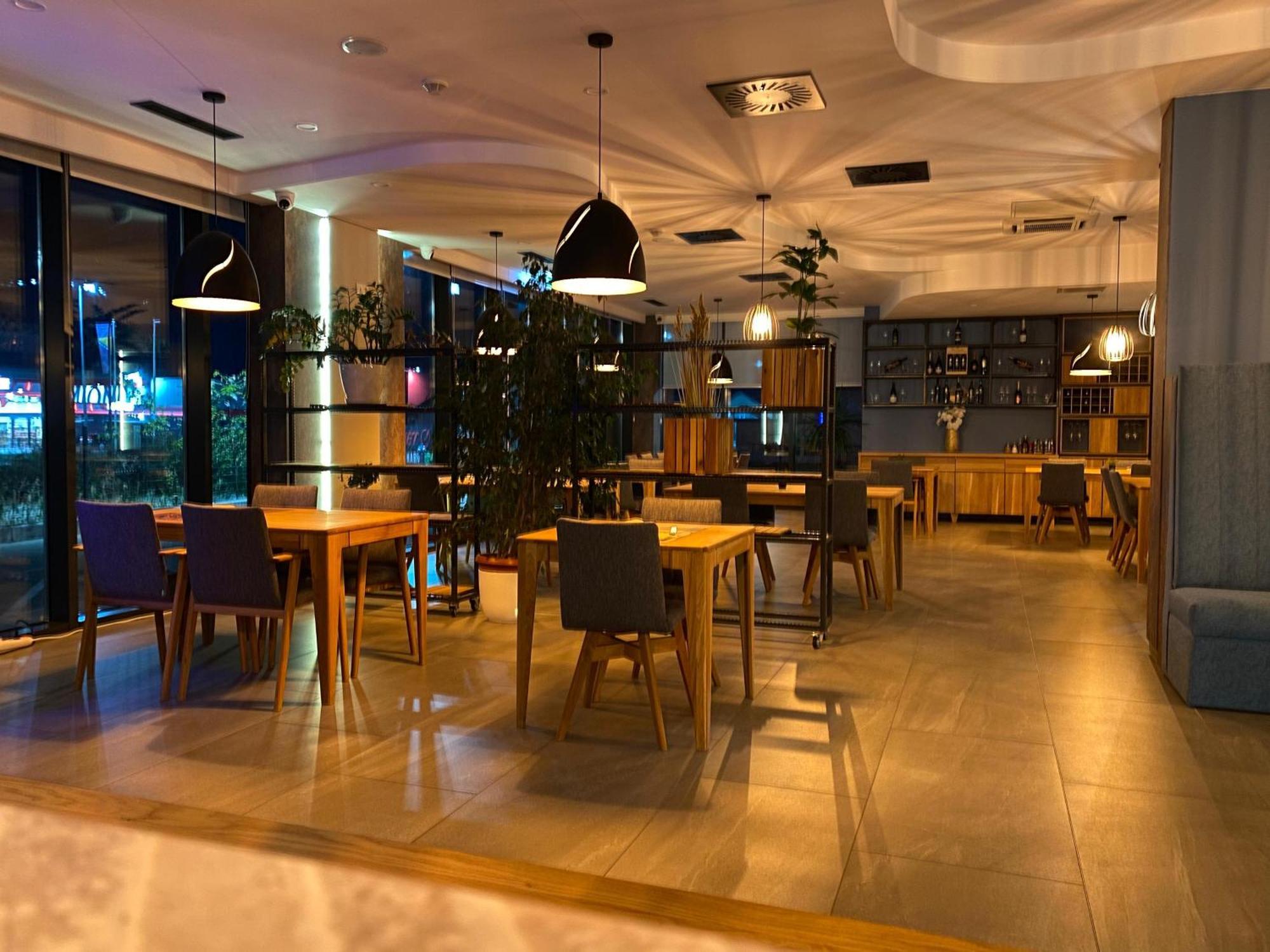Hotel Gold Jet Bihać Exterior foto